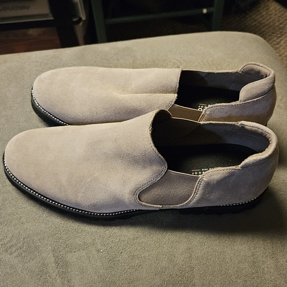 Neutral Blondo Slip on Mini Below the Ankle Boots - Picture 3 of 5